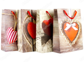 Пакет подарунковий паперовий Hearts 30x42см
