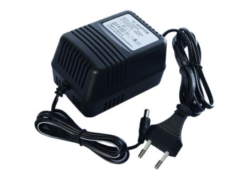 Зарядний пристрій для електромобіля M 4055. M 4055-CHARGER