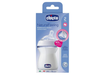 Пляшечка пластикова Natural Feeling 250 мл, Chicco