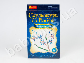 Скульптура из бисера Первоцветы в коробке