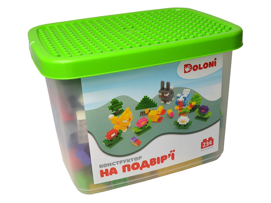 Конструктор На подвір'ї. TM Doloni Toys 013888-39. 234 деталі.