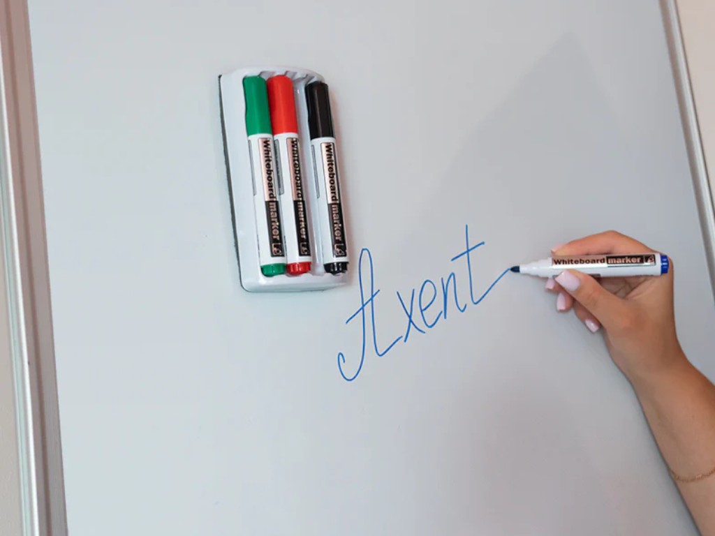 Маркер для досок Axent Delta Whiteboard, набор 4 цвета + магнитная губка-тричач
