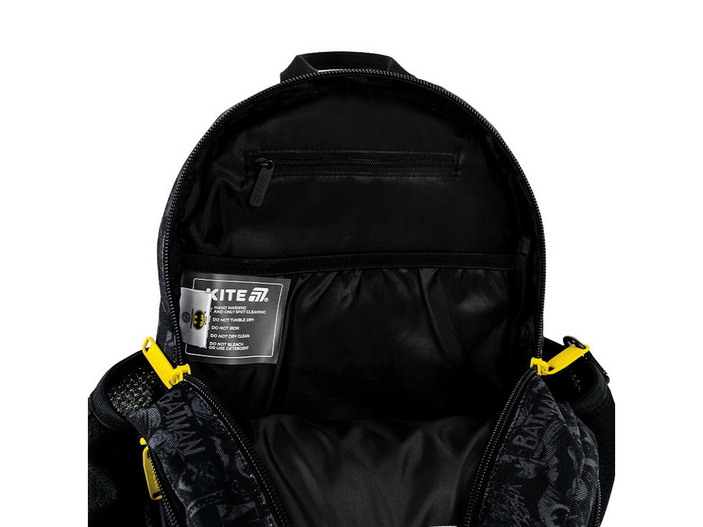 Детский рюкзак с бейджами Kite Kids DC Comics DC26-2735XS