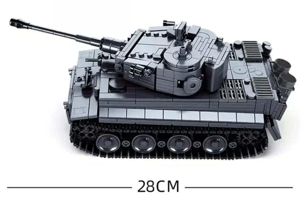 Конструктор Танк 28 см. 814 деталей. M38-B0851
