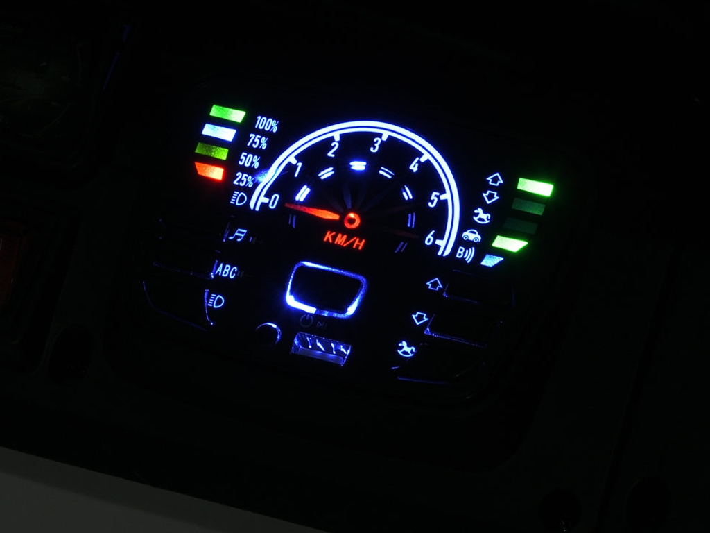Электромобиль Джип M 6380EBLR-1(24V), р/к2,4G, 1х24V/8AH, 4х45W, MP3, USB, TF, Bluetooth, EVA