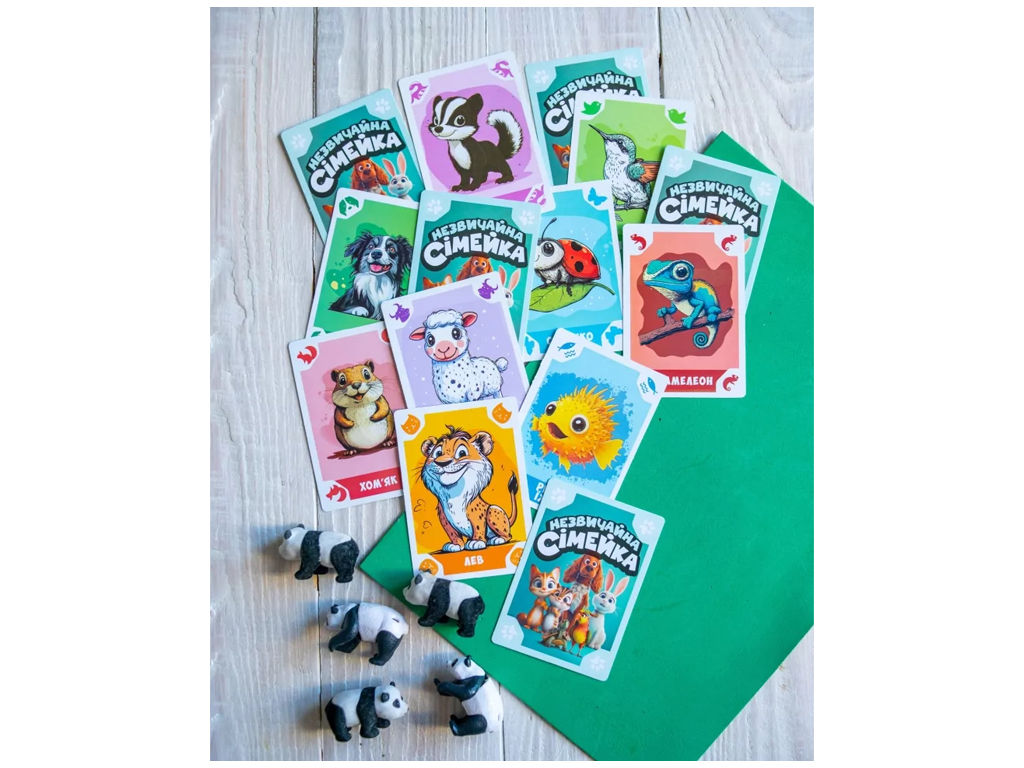 Настольная игра карточная Необычная семейка, 11 см, сбор наборов, Ranok Creative