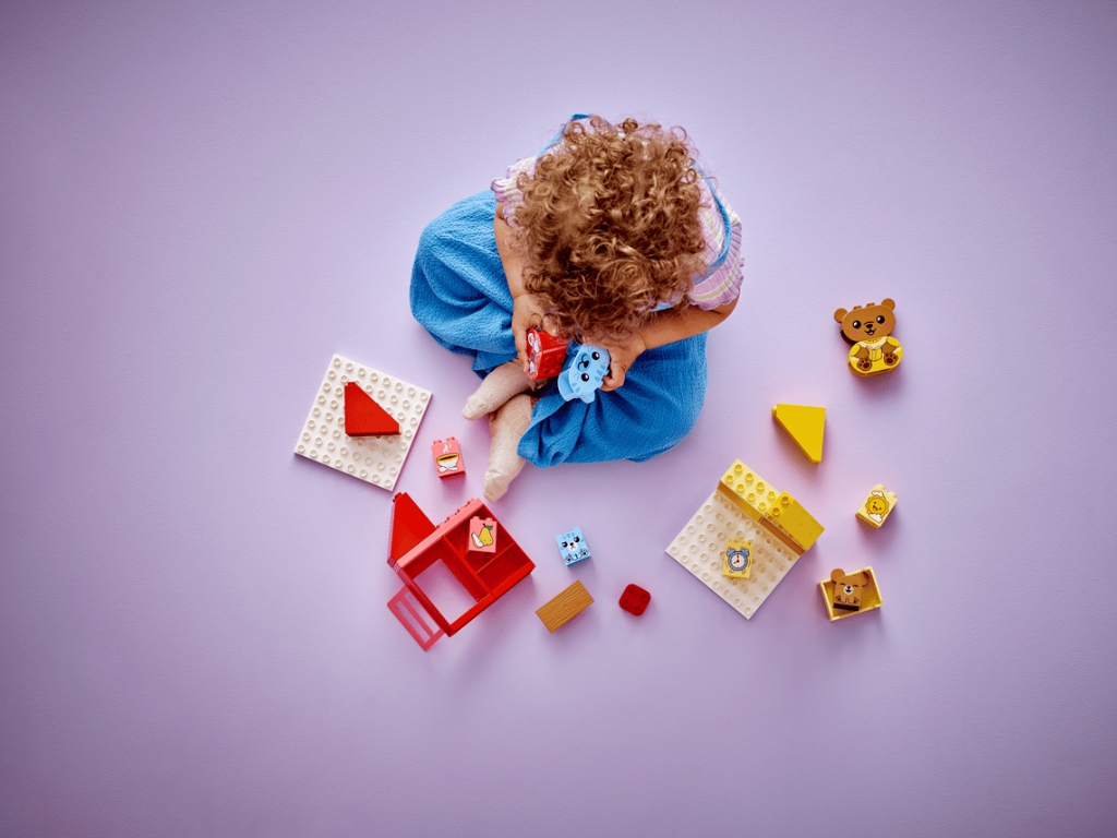 Конструктор LEGO DUPLO My First Повседневные процедуры: Время ужина и сна, 28 деталей