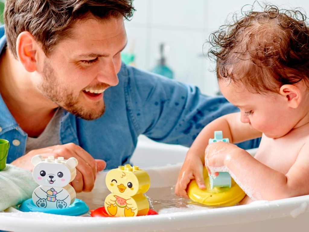 Конструктор LEGO DUPLO My First Веселое купание: Плавающий поезд с животными, 14 деталей