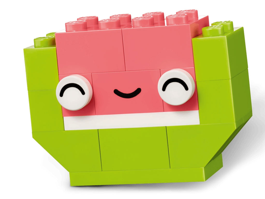 Конструктор LEGO Classic Творческие друзья с едой, 150 деталей
