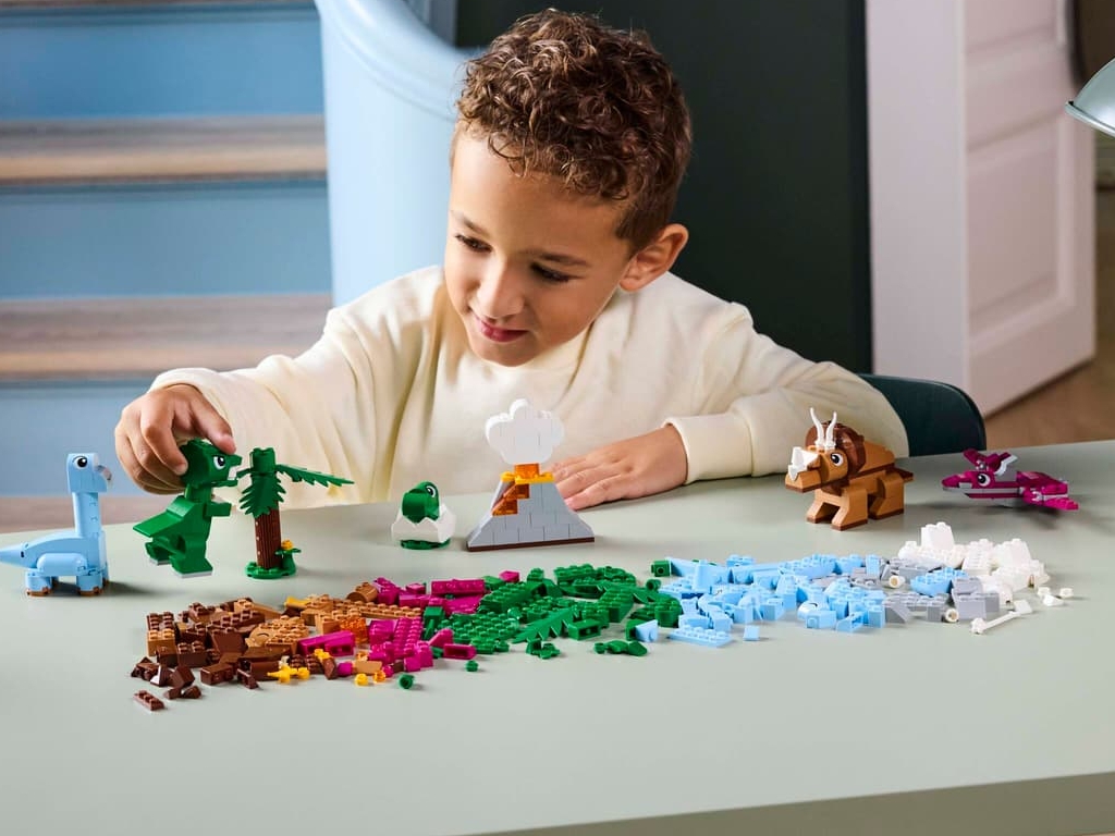 Конструктор LEGO Classic Творчі динозаври, 450 шт