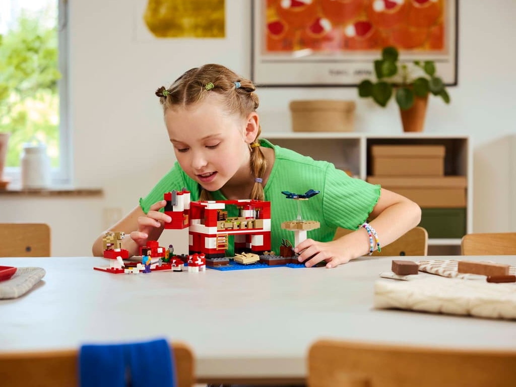 Конструктор LEGO Minecraft Грибний будинок, 272 деталі