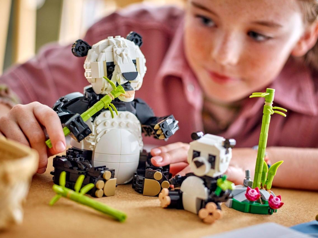 Конструктор LEGO Creator 3 в 1 Дикие животные: Семейство панд, 626 деталей