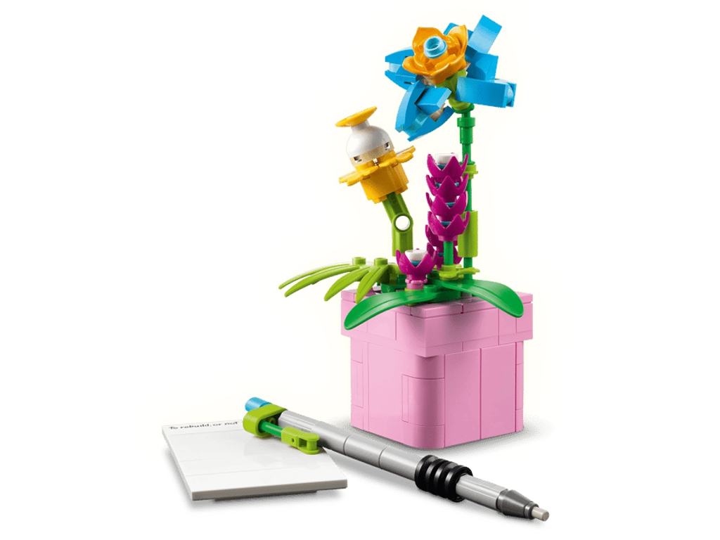 Конструктор LEGO Creator 3 в 1 Типографская машинка с цветами, 363 детали
