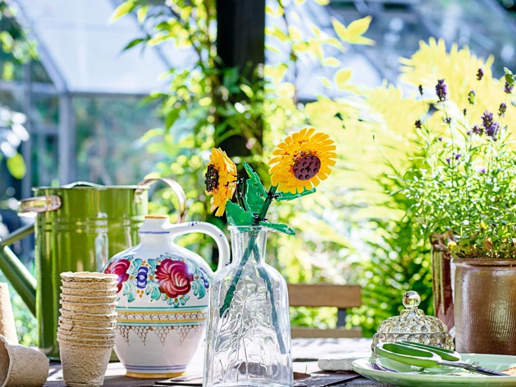 Конструктор LEGO Botanicals Подсолнечники, 191 деталь