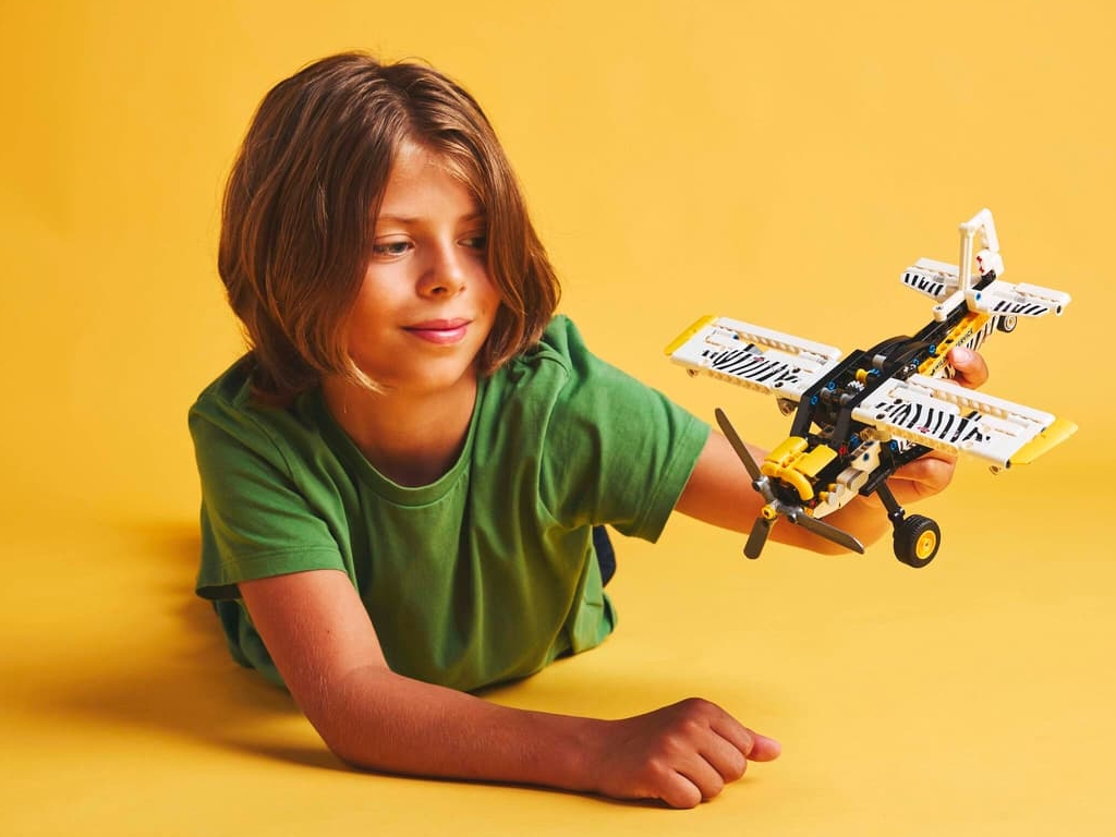 Конструктор LEGOTechnic Буш-самолит, 333 детали