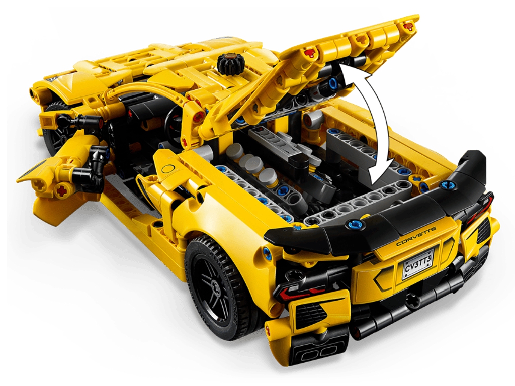 Конструктор LEGO Technic Chevrolet Corvette Stingray, 732 деталі