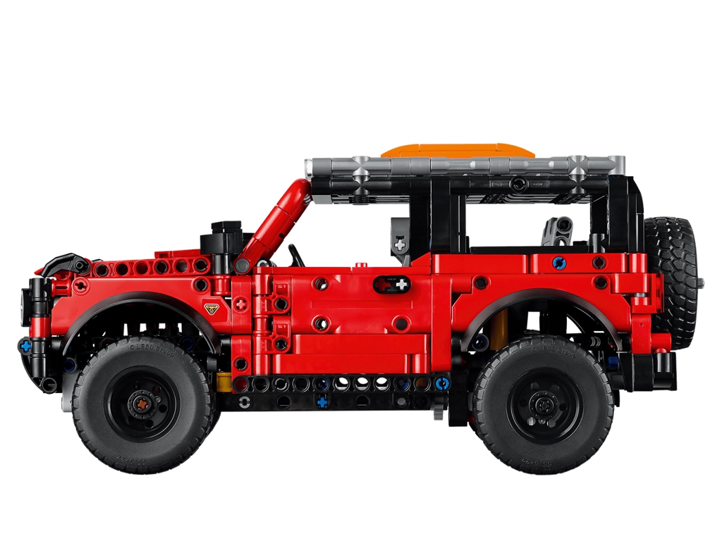 Конструктор LEGO Technic Позашляховик Ford Bronco, 943 деталі