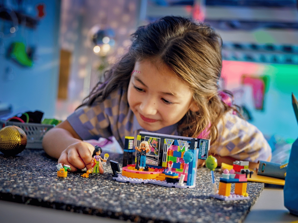 Конструктор LEGO Friends Караоке-вечеринка, 196 деталей