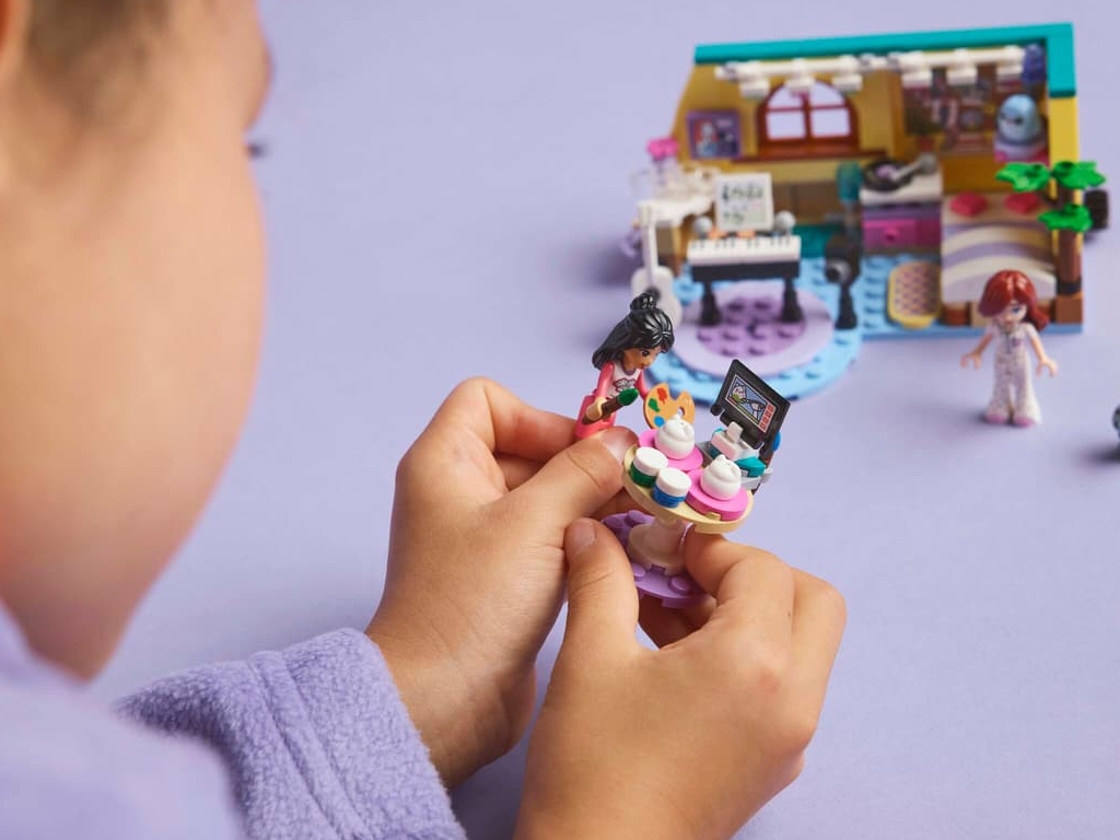 Конструктор LEGO Friends Кімната Пейслі, 199 деталей