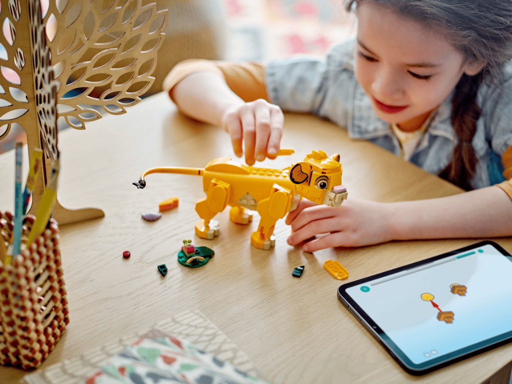 Конструктор LEGO Disney Львенок Симба, 222 детали