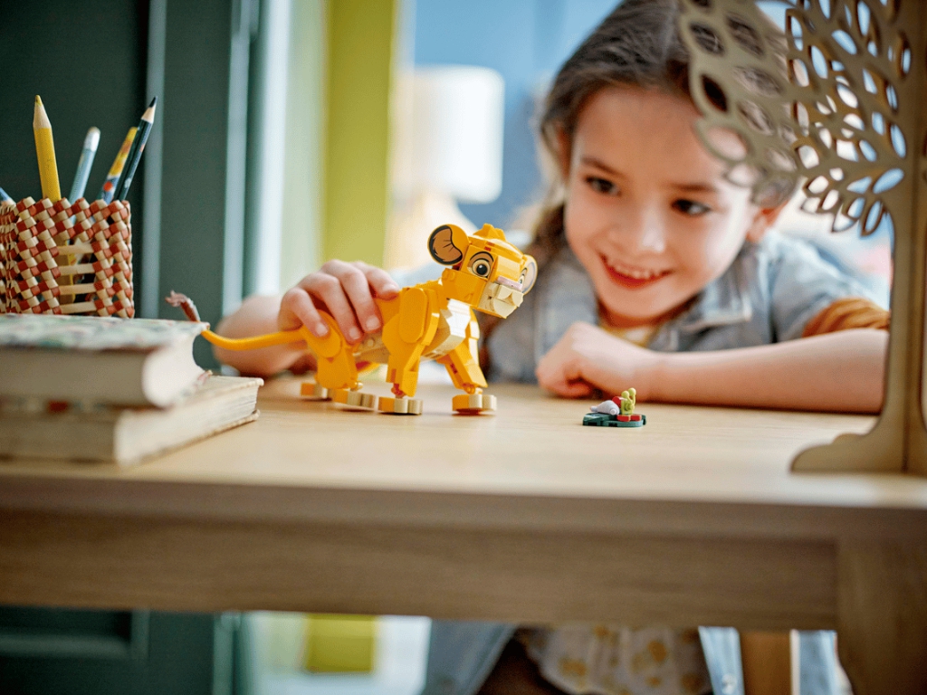 Конструктор LEGO Disney Львенок Симба, 222 детали