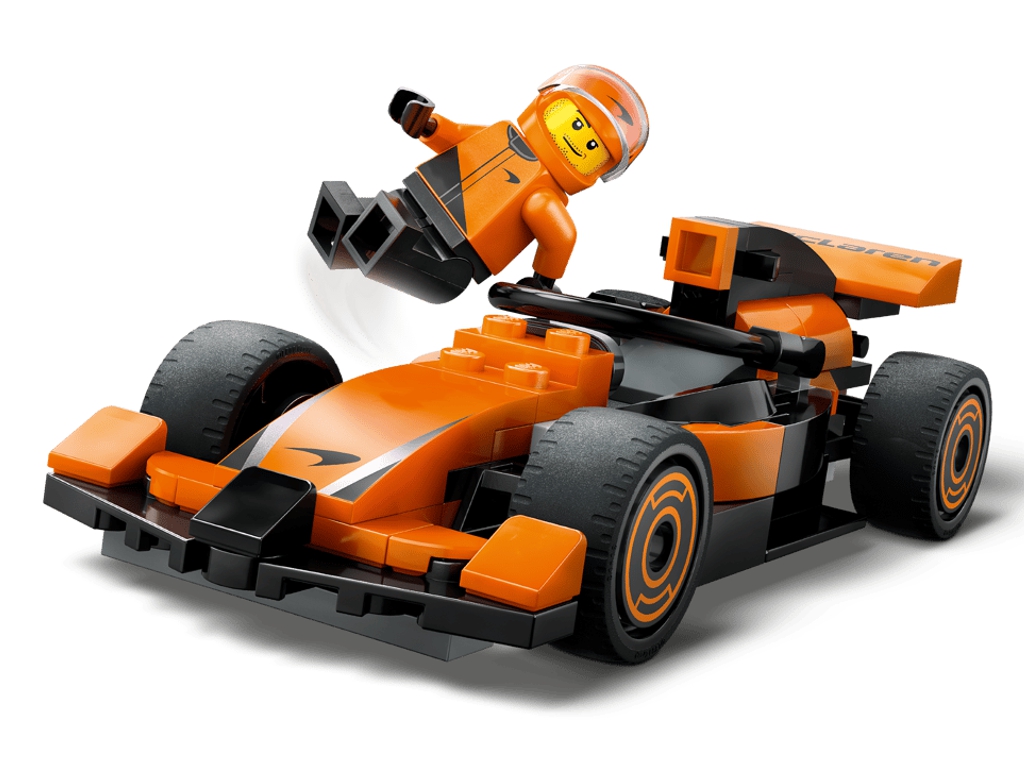 Конструктор LEGO City Пилот F1 с автомобилем для гонки McLaren, 86 деталей