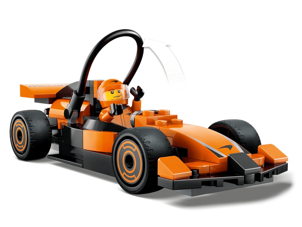 Конструктор LEGO City Пилот F1 с автомобилем для гонки McLaren, 86 деталей
