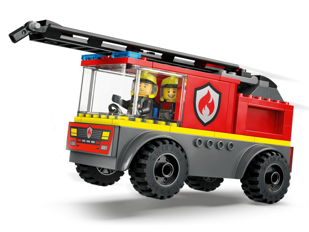 Конструктор LEGO City Пожарная машина с лестницей, 82 детали