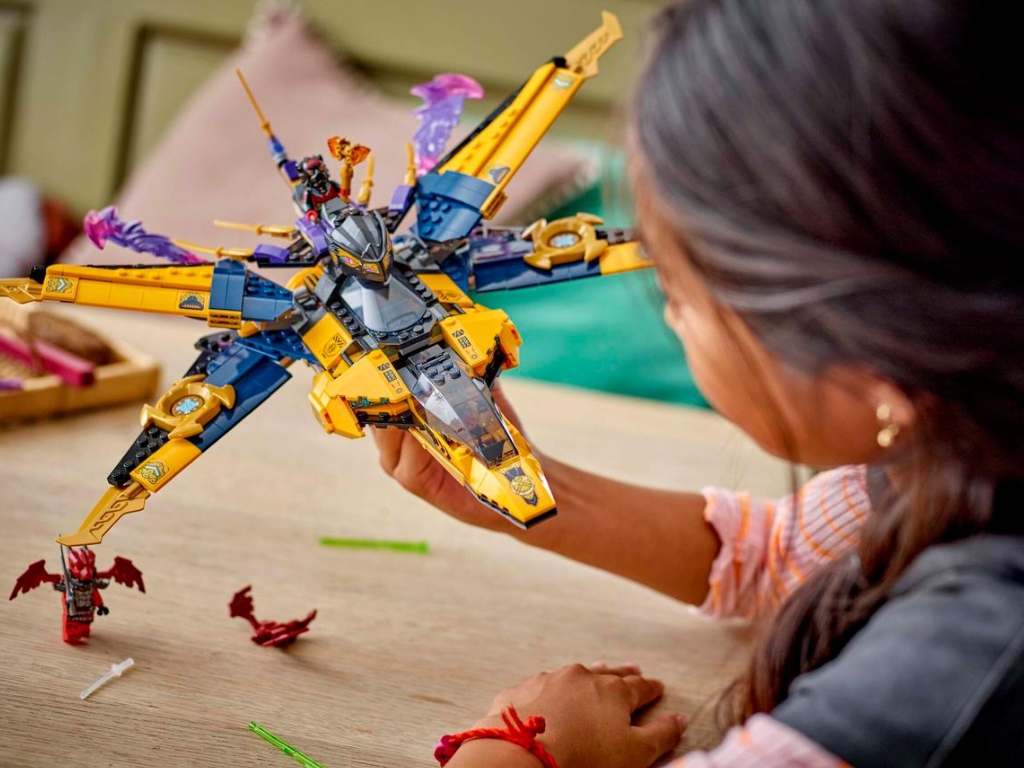 Конструктор LEGO Ninjago Суперштормовой реактивный самолет Раса и Арин, 510 деталей