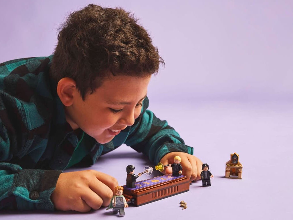 Конструктор LEGO Harry Potter Замок Хогвартс: Дуэльный клуб, 158 деталей