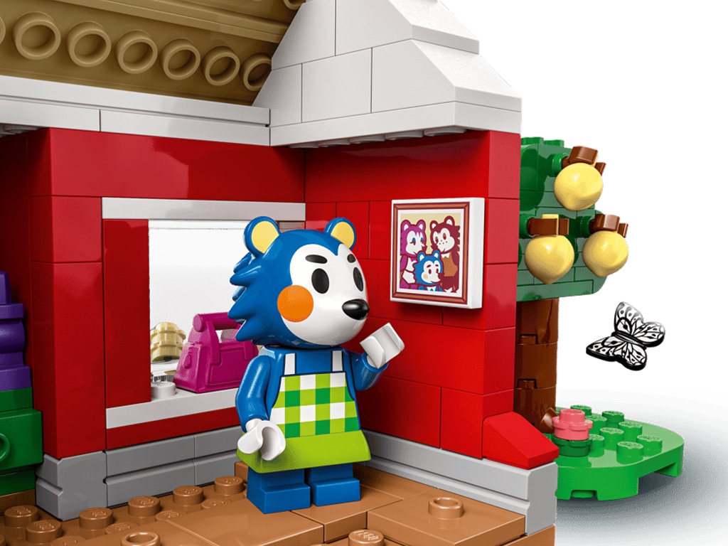 Конструктор LEGO Animal Crossing Магазин одежды Able Sisters, 322 детали