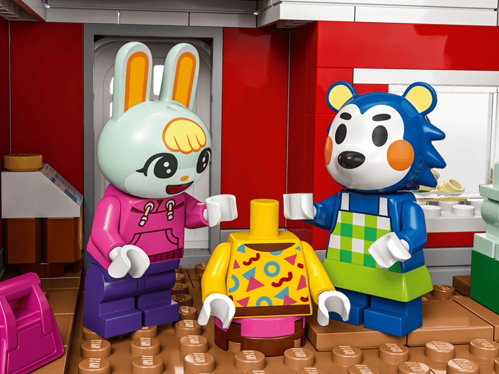 Конструктор LEGO Animal Crossing Магазин одежды Able Sisters, 322 детали