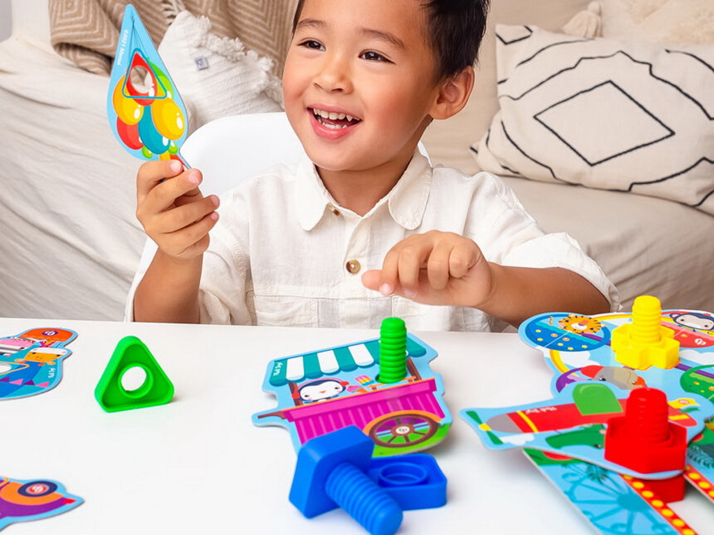 Игра-конструктор Fisher Price, Парк развлечений для малышей, Vladi Toys