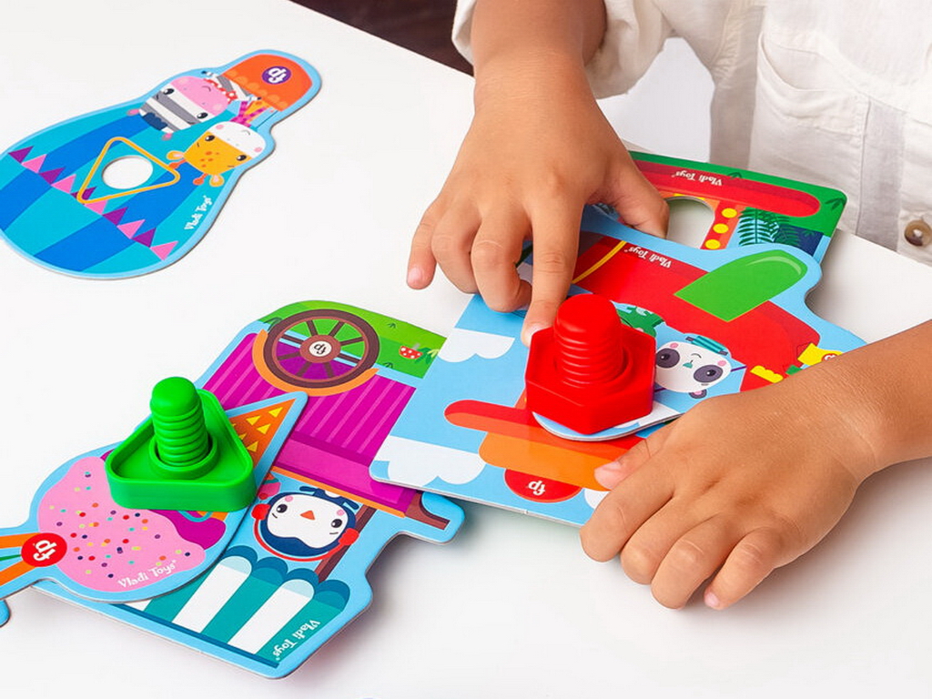 Игра-конструктор Fisher Price, Парк развлечений для малышей, Vladi Toys