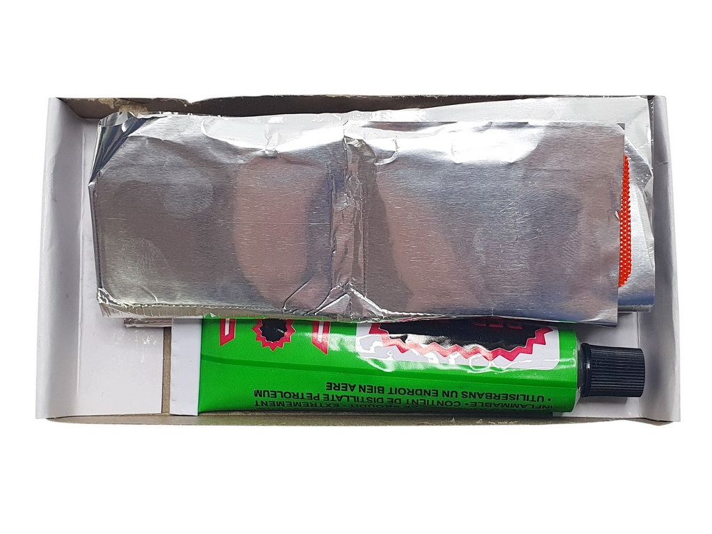 Заплатки для камер с клеем 24шт/л 4,5х3,0см