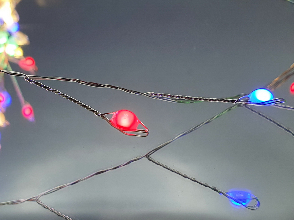 Гирлянда светодиодная разноцветная Роса 10м 300LED M48257