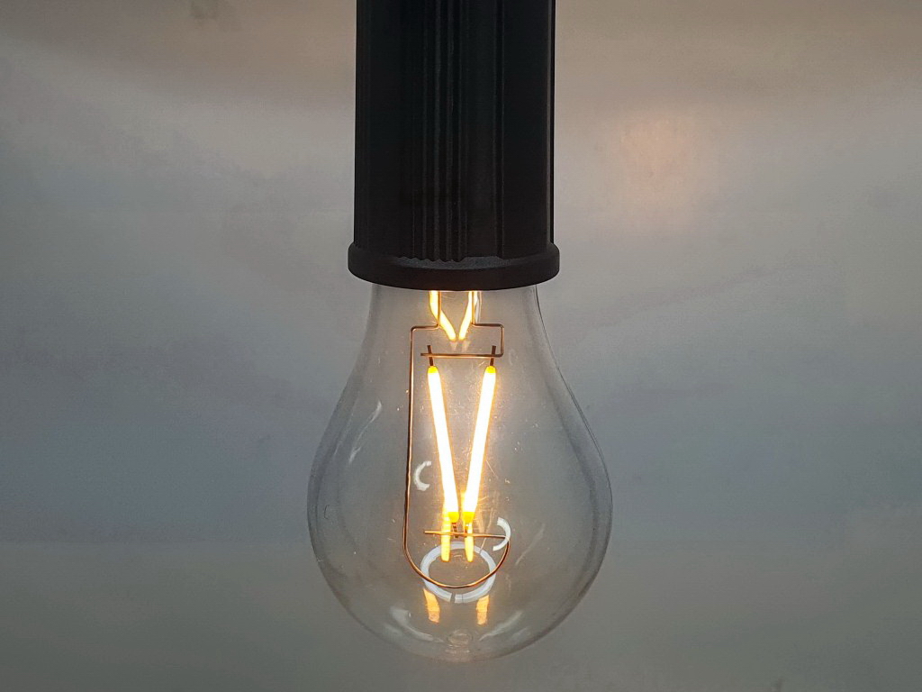 Лампочка LED с аккумулятором USB 5W 400mAh, R33681