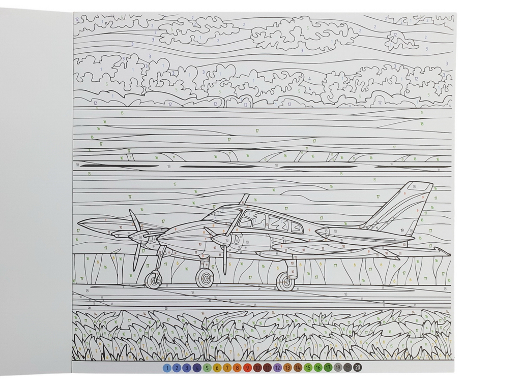 Розмальовка по номерах "Літаки", формат 24×22,7 см, 12 аркушів, Аркуш